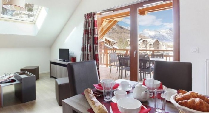 Residence Aquisana, Serre Chevalier ski chalet, image 3
